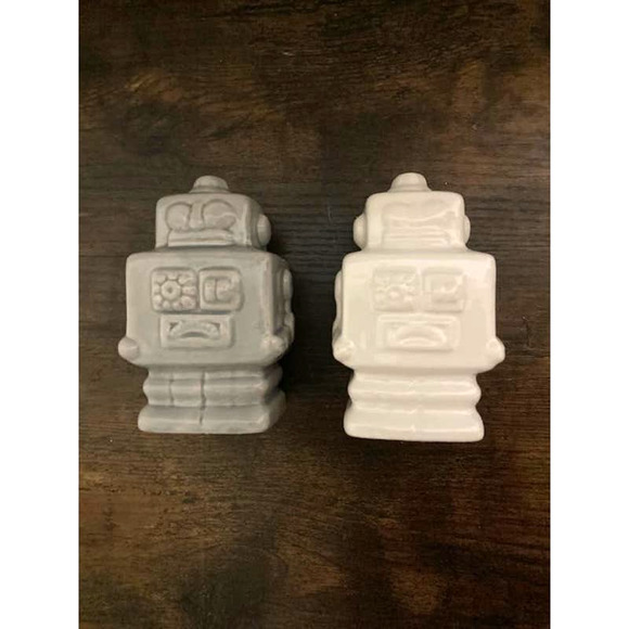 Retro Gray & White Ceramic Robot Figurines - Robot Couple - Picture 2 of 7